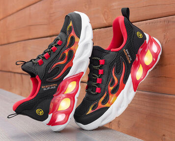 VIL&Aacute;G&Iacute;T&Oacute; CIPŐK